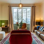 Le Falcoz Bed & Breakfast 3*