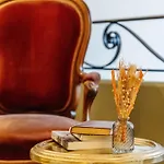 Le Falcoz Bed & Breakfast 3*