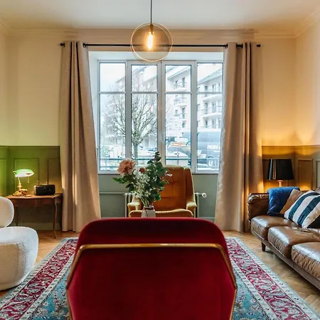 Le Falcoz Bed & Breakfast 3*