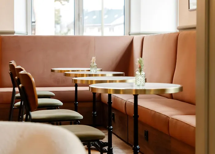 Le Falcoz 住宿加早餐酒店 圣让德莫里耶讷