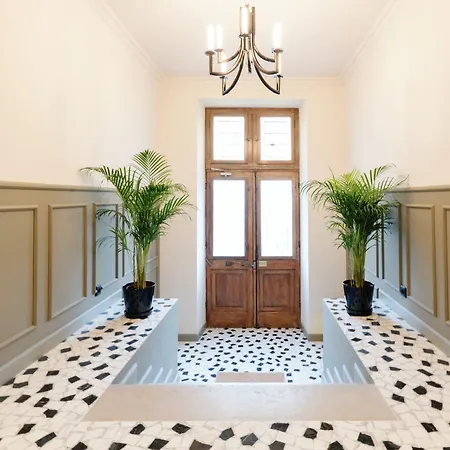 Le Falcoz Bed & Breakfast